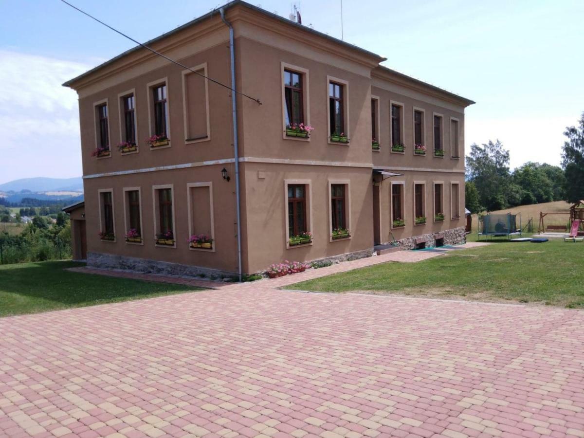 Pension Stara Skola Vysoke Zibridovice Exterior photo